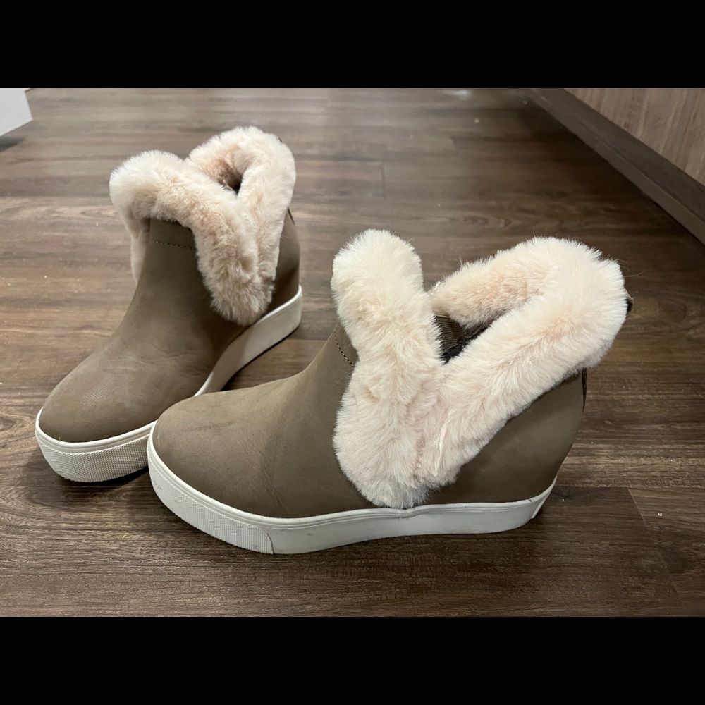 J Slides NYC boots